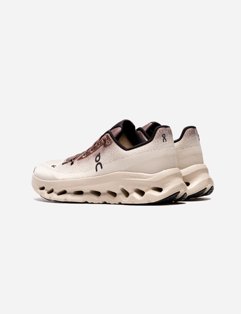 On Running Cloudtilt "Sand"