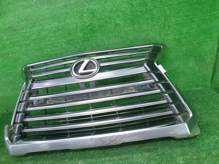 Решетка радиатора Lexus LX 3 (2015-2023)
