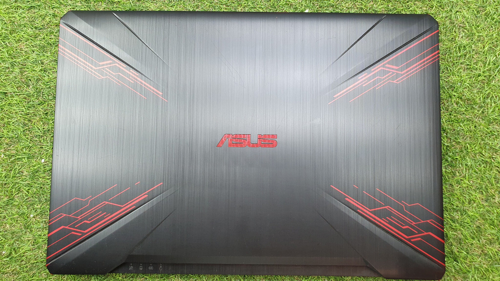 Игровой ASUS i5-8/16 Gb/GTX 1050 2 Gb/FHD