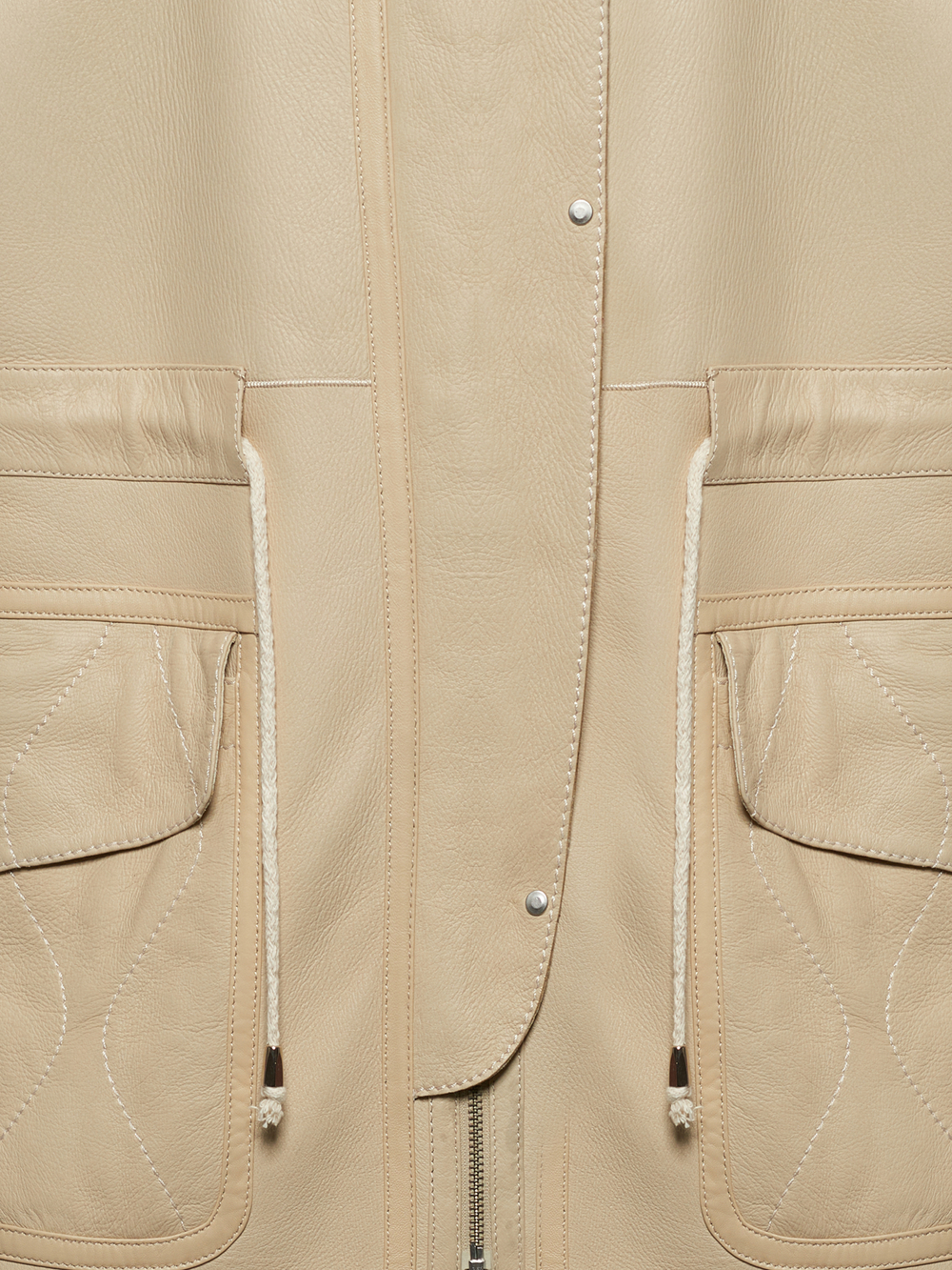 Бежевая дубленка из овчины