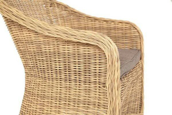 "Равенна" плетеное кресло из искусственного ротанга, цвет соломенный с серой подушкой