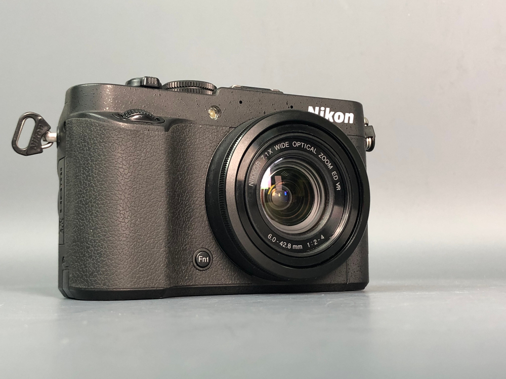 Coolpix P7700