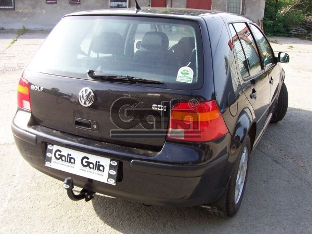 Фаркоп оцинкованный Galia A020A для Audi A3 1996-2003, VW Bora 1998-2005, VW Golf 1997-2003(паспорт и сертификат в комплекте)(без электрики)