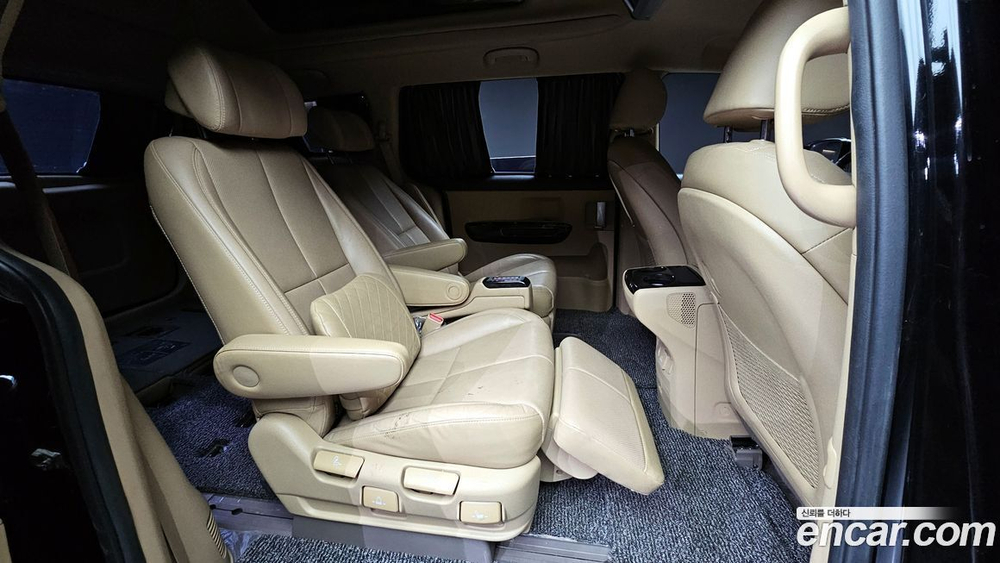 Kia The New Carnival (Sedona) 7-и местный High Limousine (03.2020)