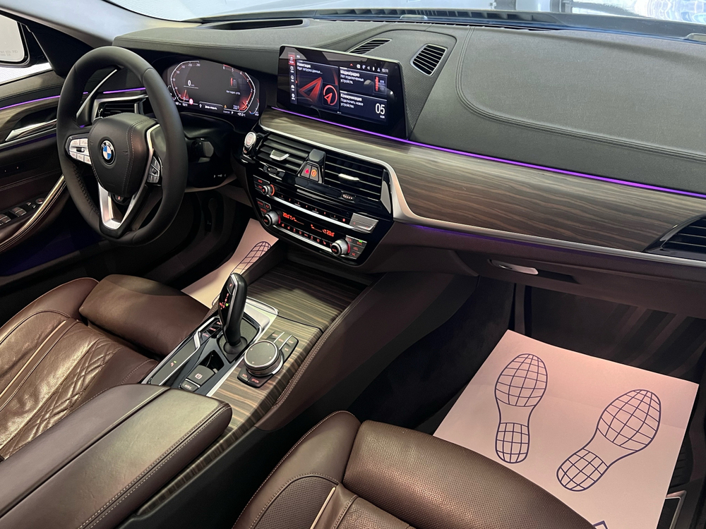 BMW 5-Series, 2019 год