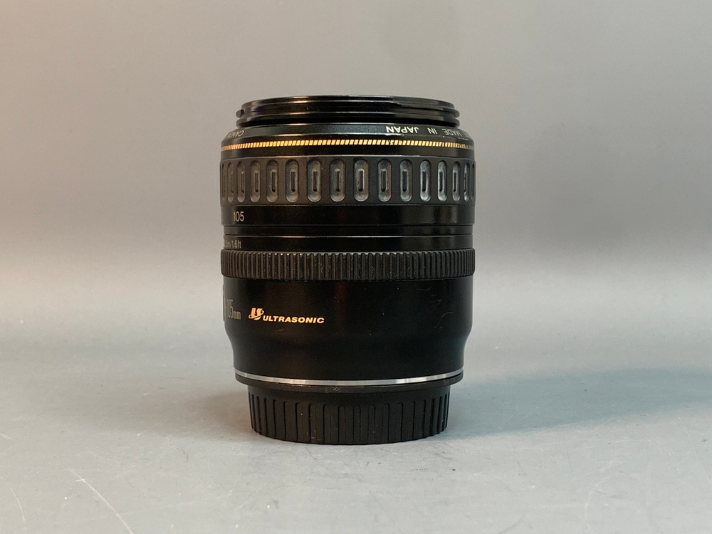 Canon EF 28-105mm 3.5-4.5 II USM скол на задней линзе