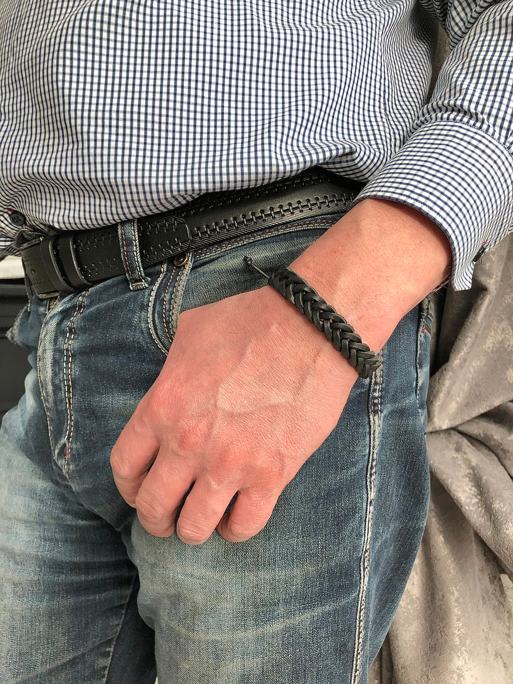 Браслет из натуральной кожи. Застежка морской узел.