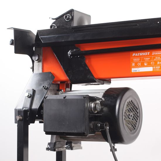 Дровокол электрический "PATRIOT" CE 5322