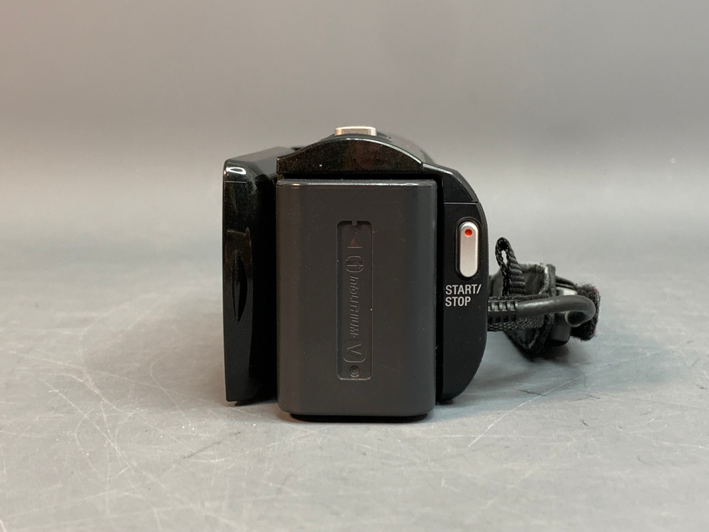 Sony HDR-CX320E