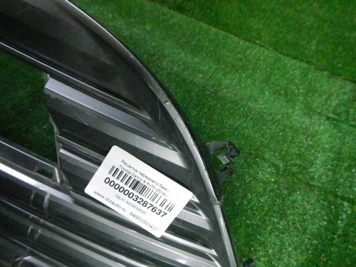 Решетка переднего бампера Toyota Camry xv70 (2017-2021)