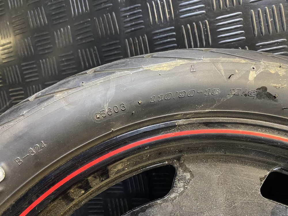 Колесо переднее Yamaha V-Max 1200 054650