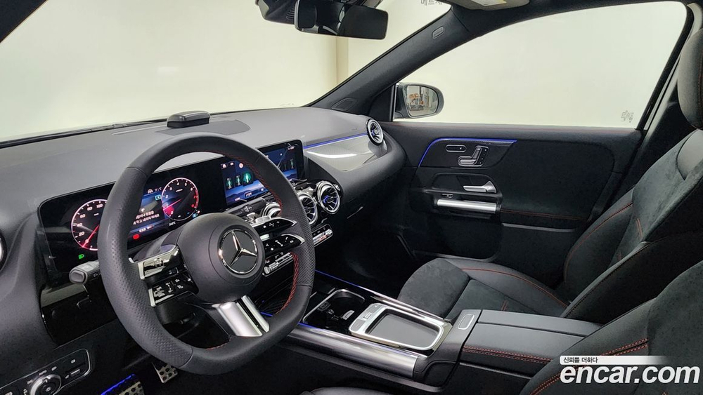 Mercedes-Benz GLA-Class H247 GLA250 4MATIC (02.2024)
