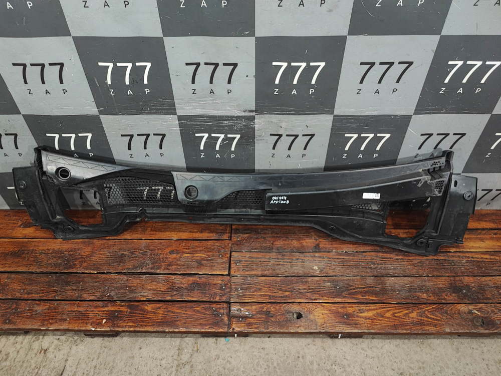 Решетка стеклоочистителей (Жабо) Chery Arrizo 8 22-нв Б/У Оригинал 609000972AA