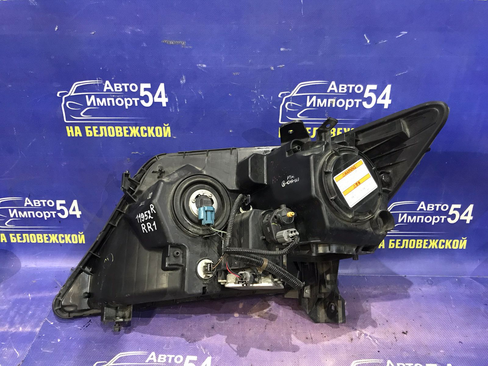 Фара передняя правая Honda ELYSION 2004-2013