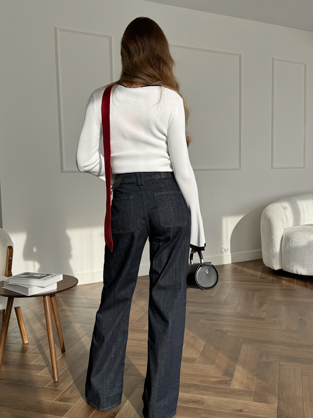 Джинсы-тубы с защипами