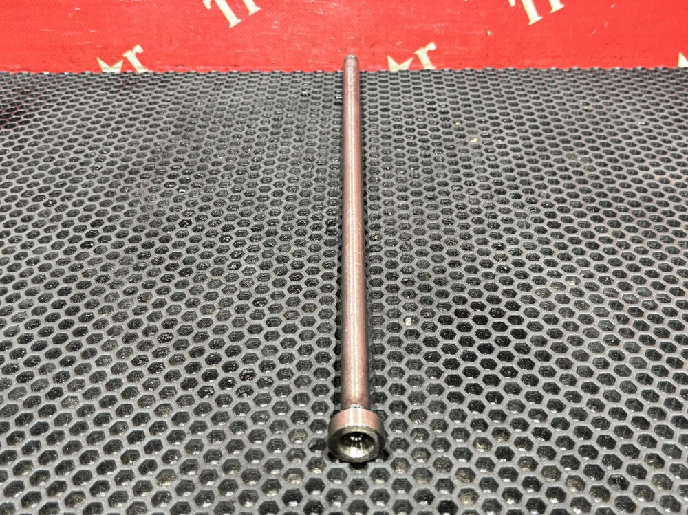 Штанга толкателя впускного клапана 2019г.