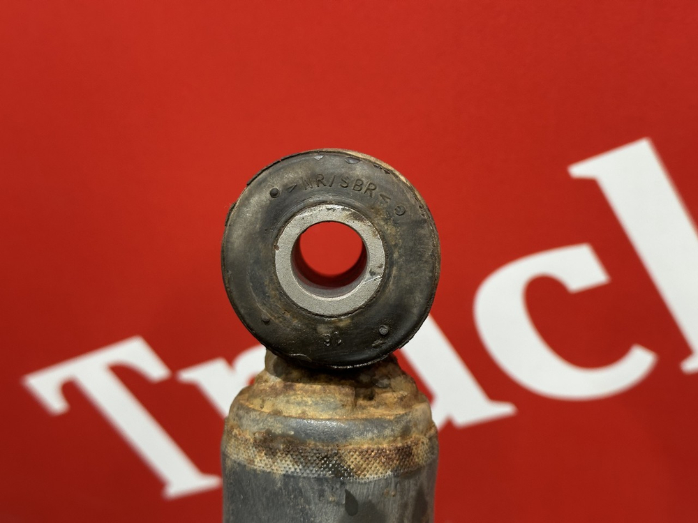 Амортизатор передний