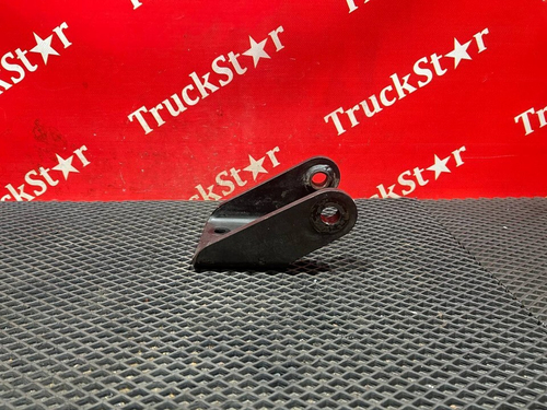 Кронштейн амортизатора заднего