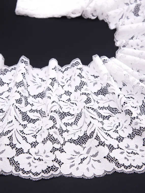 03-244 Кружево эластичное 23 см,  теплый белый