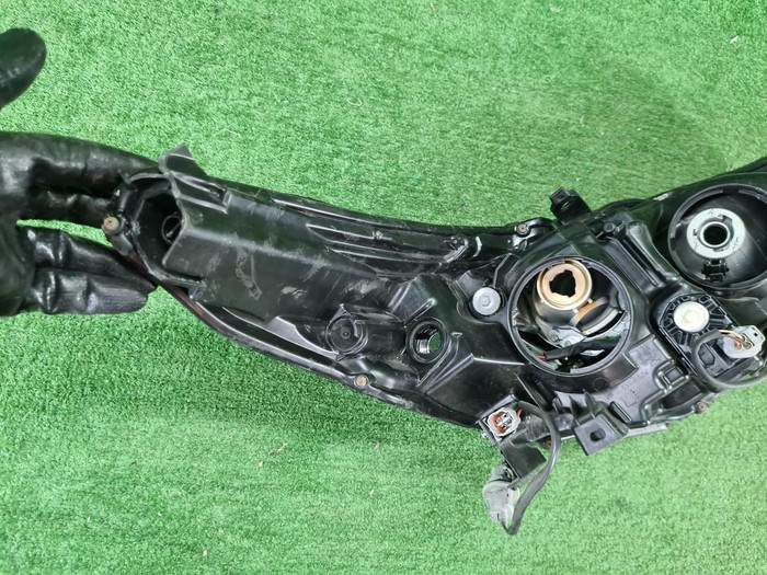 Фара левая Toyota Highlander 3 U50 (16-19) галоген