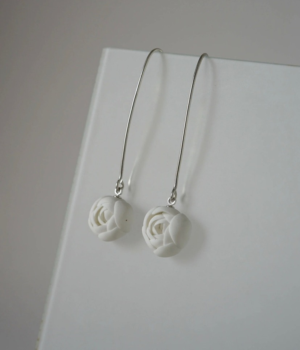 серьги распускающийся пион