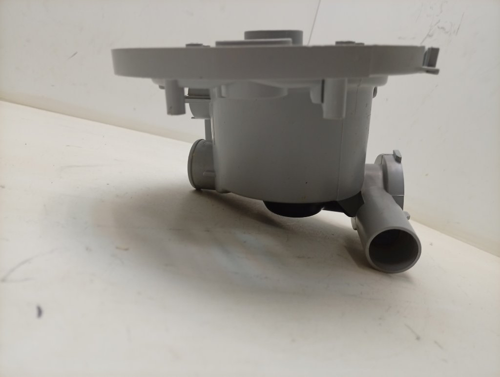 LFTA+5H1741 ктп11 Чаша поддона для посудомоечной машины Ariston Indesit C00256555 б/у