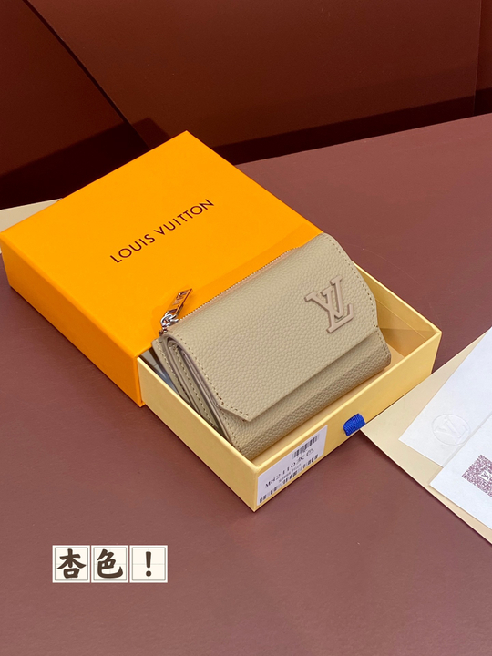 Louis Vuitton Slender Pilot