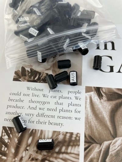 AUS ЧЕРНЫЕ - Металлические ФИКСАТОРЫ для шнурков (1253 Евгения)