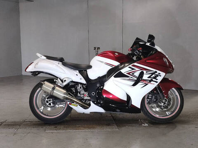 Suzuki GSX1300R Hayabusa 050157