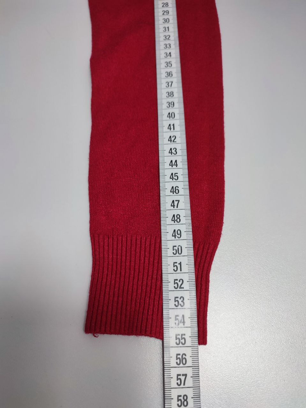 Свитер базовый яркий 42-44 размер