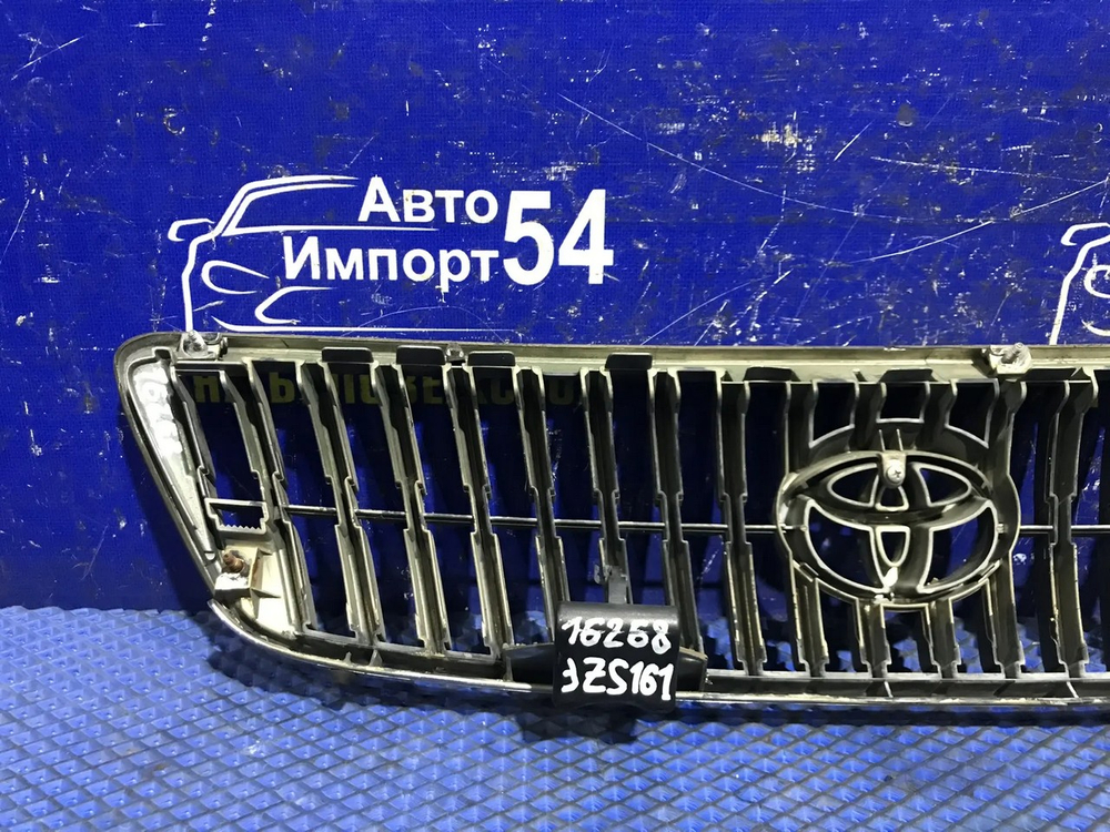 Решетка радиатора TOYOTA ARISTO 2000-2004