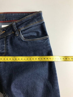 Джинсы зауженные, визуально на 42 размер