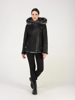 Дубленка зимняя натуральная с капюшоном короткая
