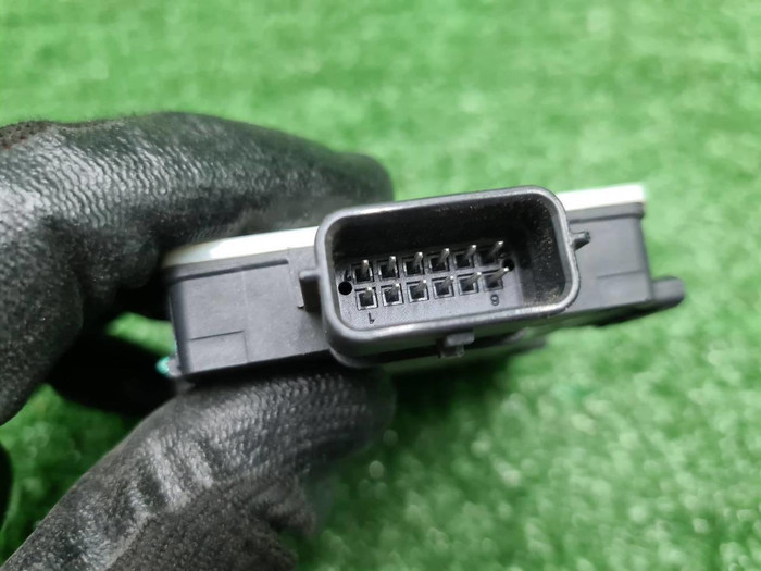 Датчик ACC Land-Rover Discovery 5 (2016-н.в.)