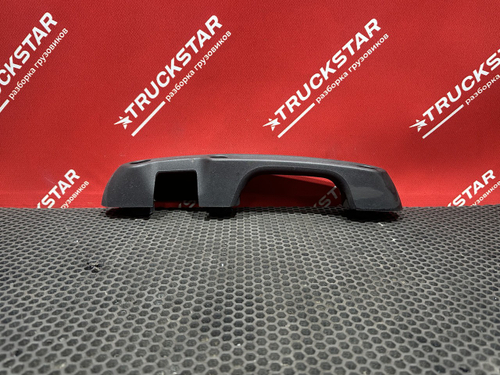 Ручка решетки радиатора левая