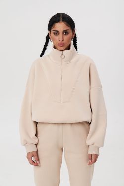 Утепленная олимпийка на молнии из премиум футера цвета беж