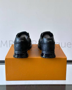 Мужские кроссовки Louis Vuitton Run Away черного цвета с логотипом