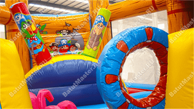 Коммерческий надувной батут "Весёлый пират"