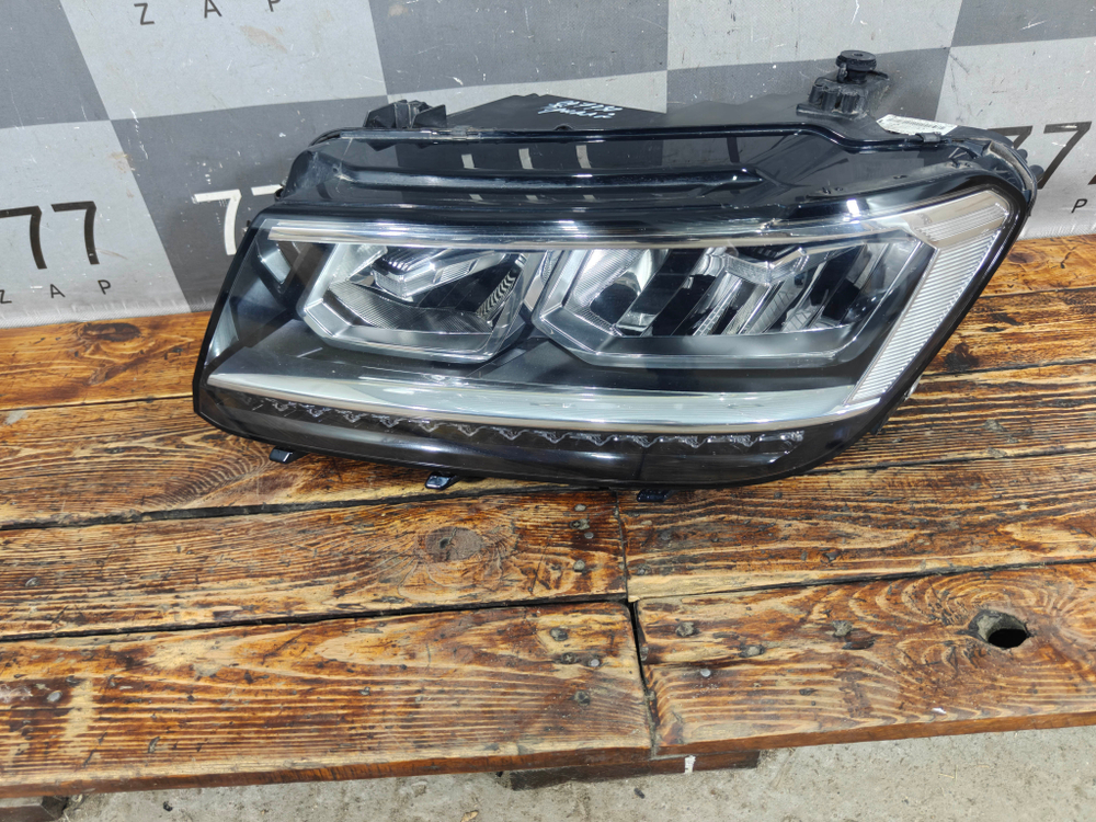 Фара левая LED Volkswagen Tiguan 2 16-20 Б/У Оригинал 5NB941773E