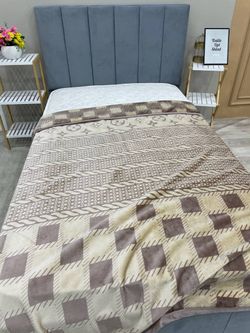 Плед БРЕНД 1,5сп ЛИКВИ