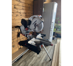 Торцовочная пила Metabo KGS 254 I Plus 0102540200