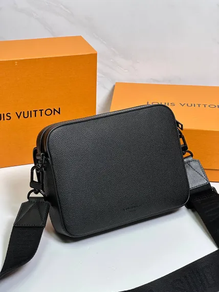Мужской мессенджер Louis Vuitton Fastline из яловой кожи, черный