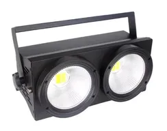 SHOWLIGHT LED BLINDER 2H WW - СВЕТОДИОДНЫЙ БЛИНДЕР 2LEDx100W, Светодиодный источник: 2x100 Вт COB,