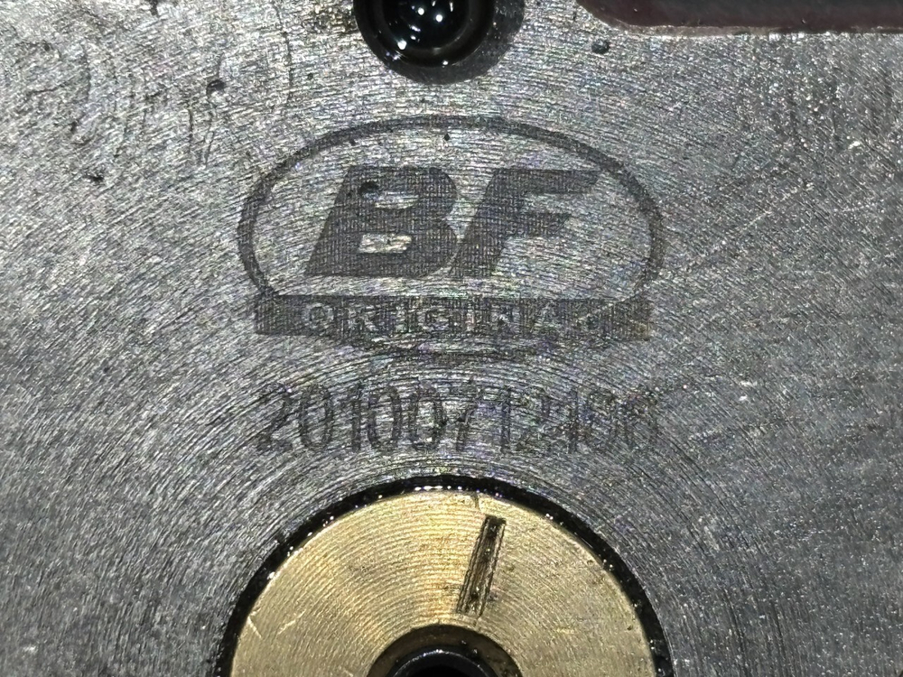 Вал рокеров в сборе 2021г