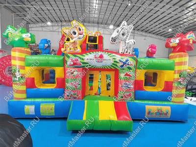 Надувной батут «Звериный мир» с горкой и аркой,с сеткой на входе 7*5*4,2 м