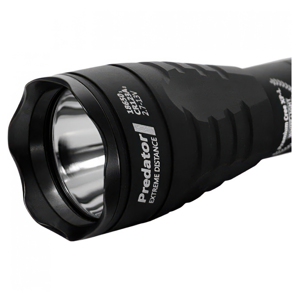 Тактический фонарь Armytek Predator V3 XP-E2 (зелёный свет) — дальность освещения до 297 метров с яркостью 200 люмен для точного подсвечивания цели.