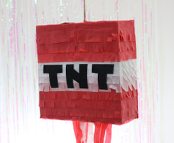 Пиньята "TNT"