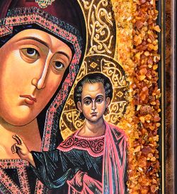 AMB-02/ 6 Икона Божией Матери «Казанская» (с янтарной крошкой) H-34см