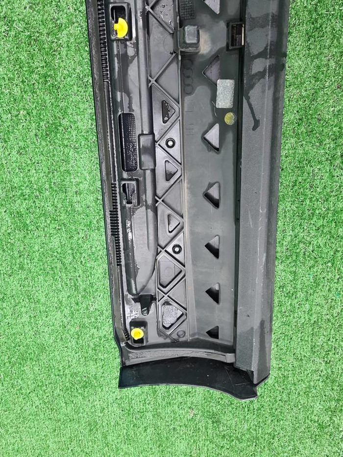 Накладка двери задняя левая Audi Q8 (2018-н.в.)