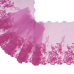 Вышивка на сетке фуксия 17 см (правая)